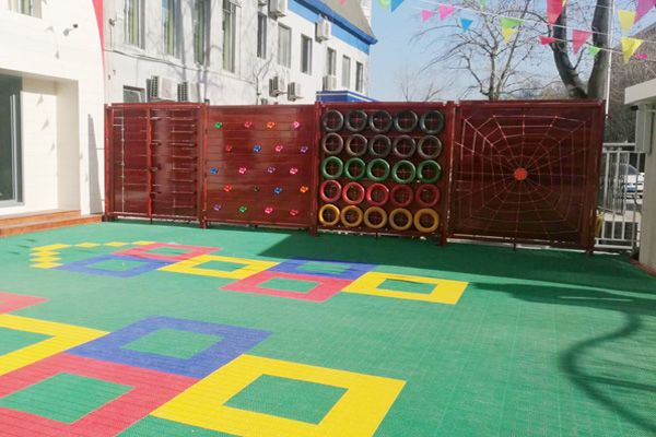 幼兒園懸浮式拼裝地板戶外地墊 幼兒園懸浮式拼裝地板戶外地墊