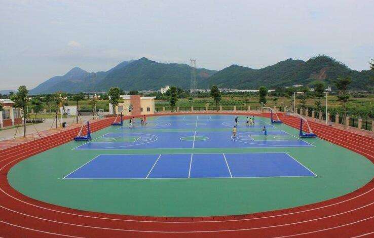 室外PVC運動地膠是一種新型的室外運動地板 室外PVC運動地膠是一種新型的室外運動地板